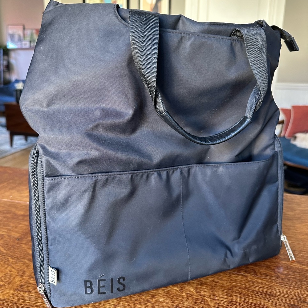 Beis breast pump backpack